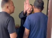 Viral Penggrebekan Oknum Guru  Diduga Selingkuh  Satu kamar Dengan Suami Orang